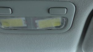 toyota corolla e120, серия 26, замена лампочек на светодиоды.