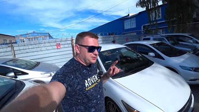 Nissan Leaf в городе! Десятки свежих авто из Японии! смотреть онлайн