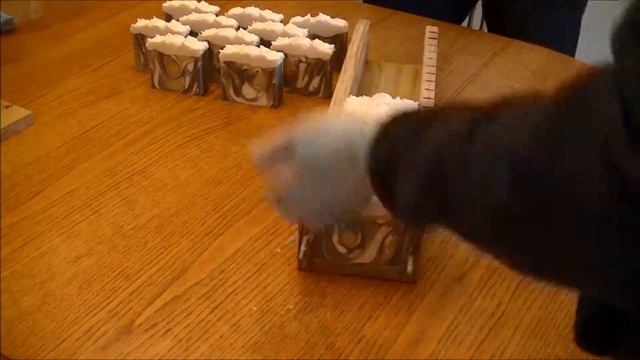 Cutting Lavender Lemon Soap Drop Swirl Technique смотреть онлайн