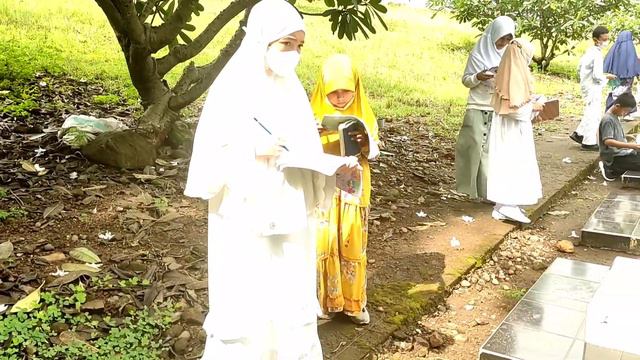 Kunjungan Siswa Siswi Kelas 4 Imam Ahmad SDIT SAMAWA CENDEKIA SUMBAWA Ke Makam Pahlawan смотреть онлайн