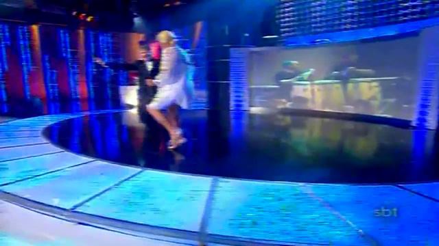 Roberto Leal e Martinho da Vila - Chora Carolina смотреть онлайн