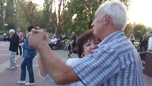 город Белгород Элегантные танцы. смотреть онлайн