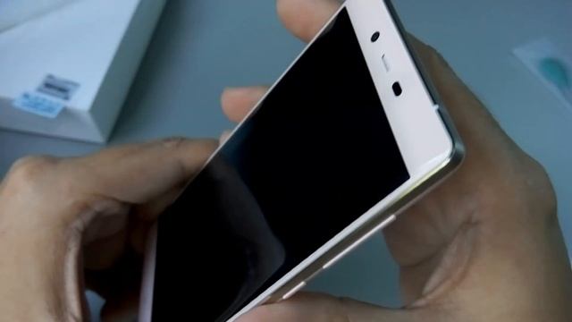 IUNI i1. Girl's killer smartphone?! смотреть онлайн