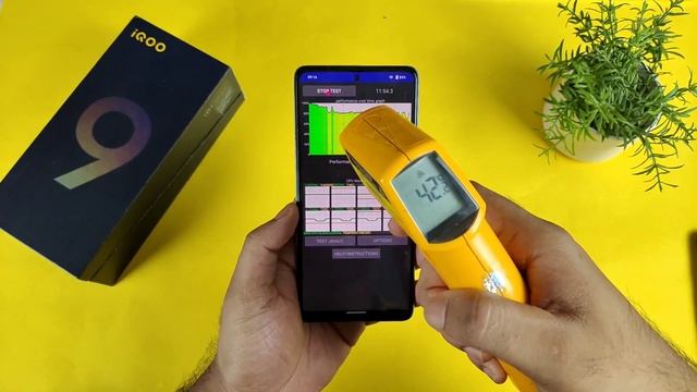 iOQO 9SE CPU Throttling Test After Software Update Snapdragon 888 смотреть онлайн