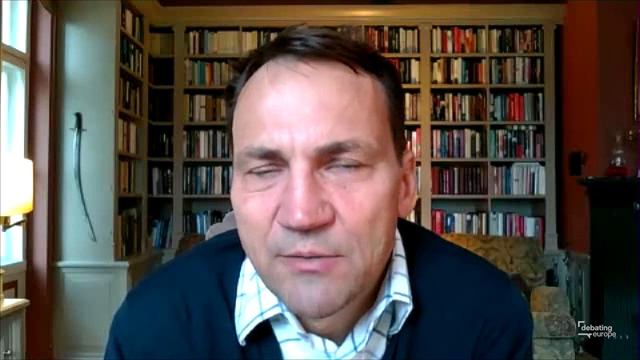 Radosław Sikorski answers Zsolt on Poland's fear of Russia смотреть онлайн