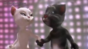 Анжела паёт песню Ай паппито