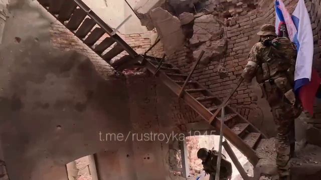 Бейте фашистов, бейте, ребята! Автор Анна Зенченко-Фарафонтова