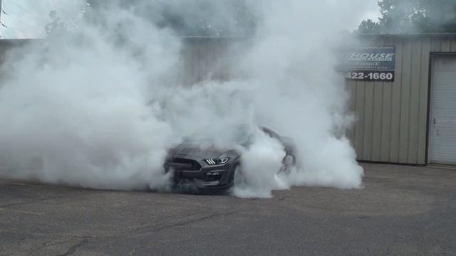 Ford Shelby GT350 Burnout Twin Turbo смотреть онлайн