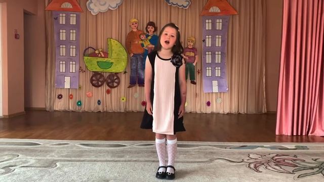 Янковская Милена "Мама, папа и я" смотреть онлайн