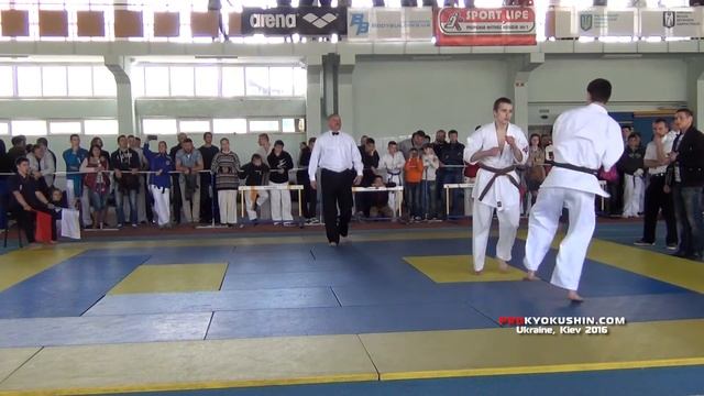 KWU Champ, 1/2 -70 Denis Maksimov (aka) - Maxim Romanenko