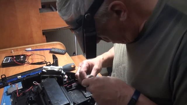 Ремонт и обслуживание робота пылесоса DIBEA D900 смотреть онлайн