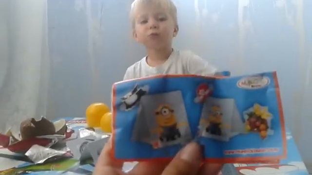 Свинка Пеппа. Распаковка сюрприз Киндер Макси Миньоны. Peppa Pig Kinder Maxi Surprise toy смотреть онлайн