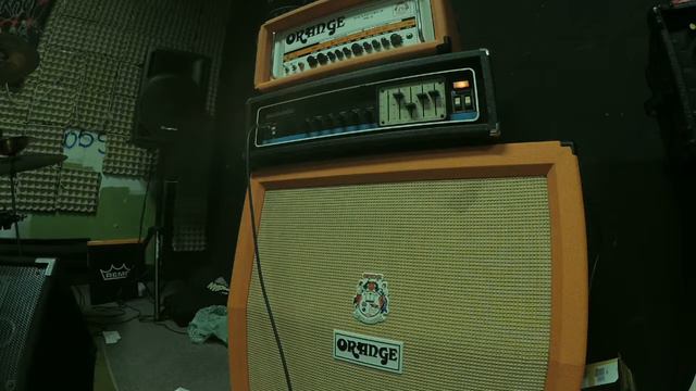 Trying to get a Death Metal ton from the Acoustic 450 Head смотреть онлайн