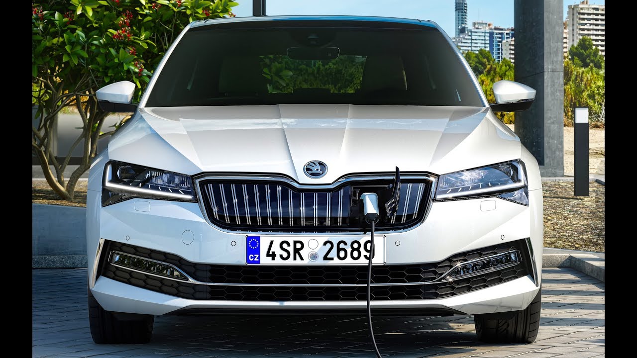 2020 Skoda Superb iV - Характеристики, дизайн, интерьер и вождение. смотреть онлайн