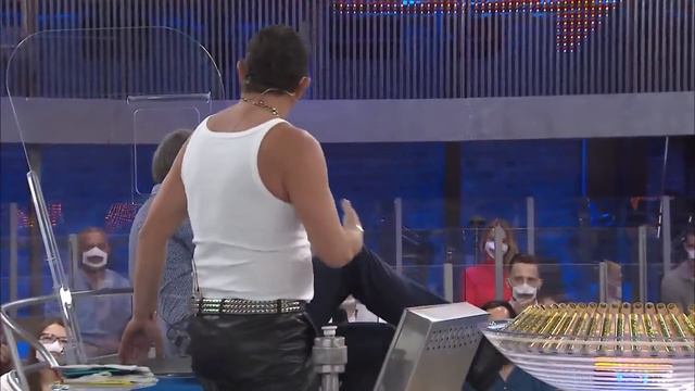Avanti un altro! Pure di sera - Le domande coatte di Luca Laurenti смотреть онлайн