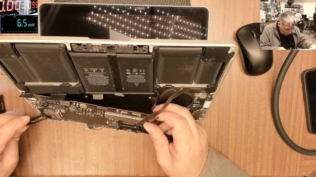 Macbook pro A1502 EMC2835 comes on but no picture - motherboard repair смотреть онлайн