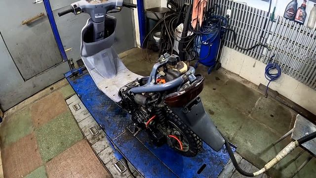 ОТПРАВИЛ СКУТЕР КУДА ПОДАЛЬШЕ. Рабочий день #17 смотреть онлайн