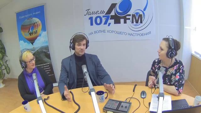 СВОИ ЛЮДИ Молодежный Театр - "Летели качели" смотреть онлайн