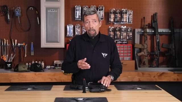 Carrying a Gun with a Live Round in the Chamber?? Massad Ayoob answers the question. Critical Mas 5 смотреть онлайн
