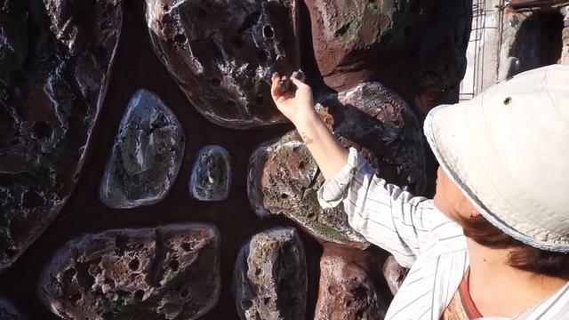 Декоративный камень из раствора. Красим каменный забор акриловыми красками. смотреть онлайн