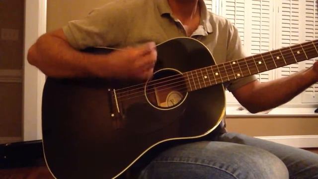 Gibson J45 Standard Cobraburst смотреть онлайн