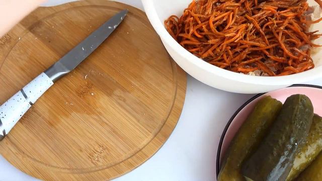 МЕРЕКЕЛІК ДАСТАРХАНҒА 3 ТҮРЛІ САЛАТ