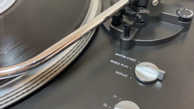 MITSUBISHI-DIATONE DP-610 Turntable