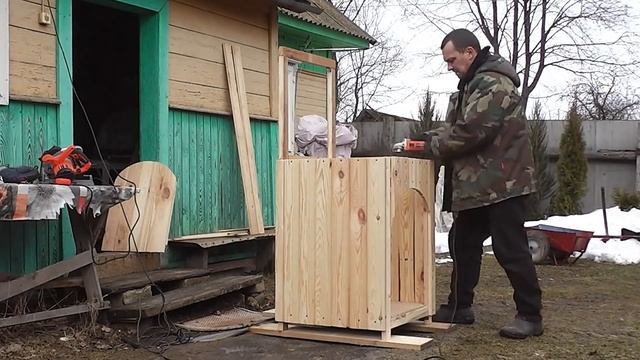 НАШ ДОМ В ДЕРЕВНЕ ВСТРЕЧАЕТ ВЕСНУ, ПРОДОЛЖАЮ СТРОИТЬ МОЙДОДЫР ИЗ САРАЙНОГО ХЛАМА смотреть онлайн
