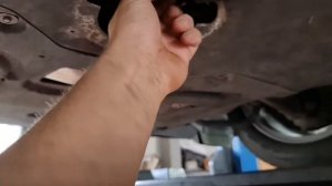 БМВ f10 520d. Замена масла в двигателе.