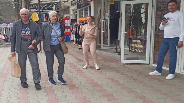 Песни Кришнаитов. Часть 11. Кришнаиты поют. Видео Кришнаиты. Рынок зелёная роща, Ессентуки. смотреть онлайн