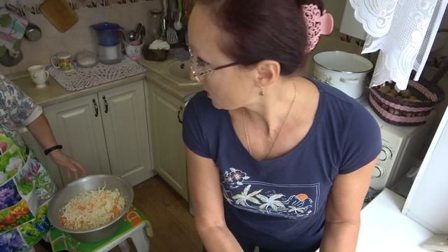 Домашнее видео Хроника Квашеное полезное sauerkraut useful from cabbage смотреть онлайн
