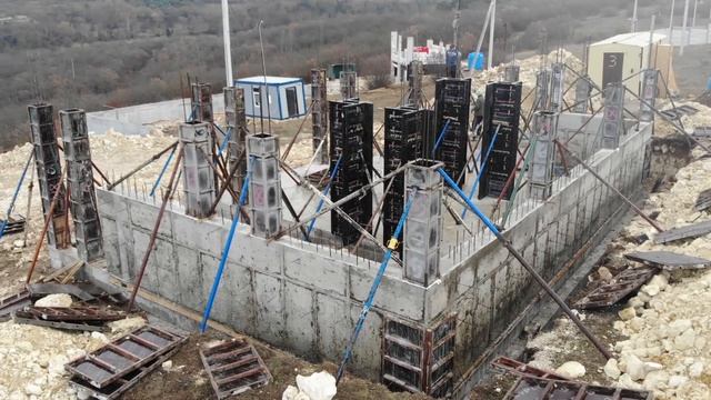 Максимка - Бетонирование колонн смотреть онлайн