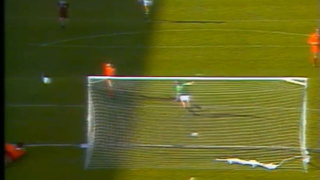 BERNIE SLAVEN WINNING GOAL - IRELAND V WALES - 1990 SOCCER INTERNATIONAL - RTE NEWS смотреть онлайн