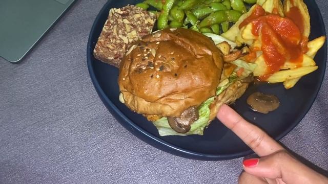 brown girl puts faith in DUBAI surgeons to improve bad genes (5 procedures) смотреть онлайн