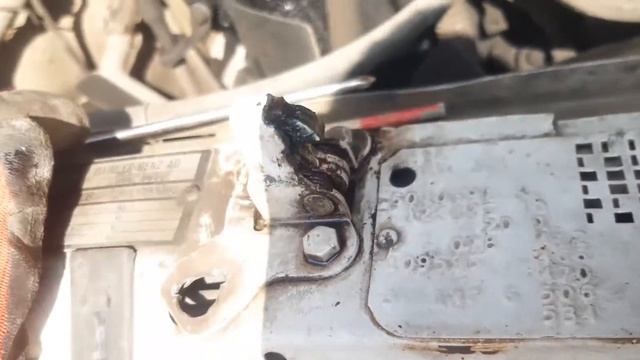 оборвался тросик капота мерседес 124.Как открыть капот??? смотреть онлайн