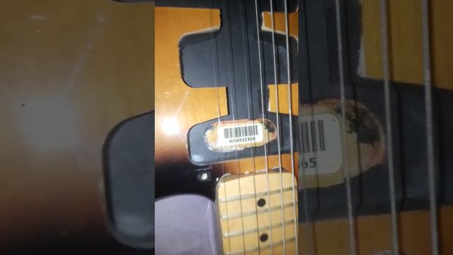 fender stratocaster México 2017 no me funciona el micrófono del puente..!!☹ смотреть онлайн
