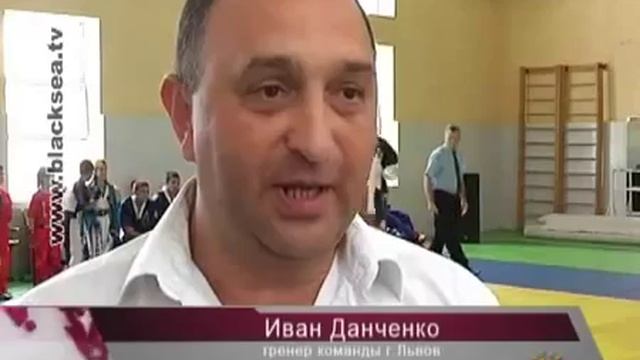 Прошел 3-й открытый Кубок Киммерия по кикбоксингу-2012.mp4 смотреть онлайн