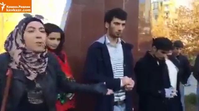 Дагестанские студенты поддержали преподователя смотреть онлайн