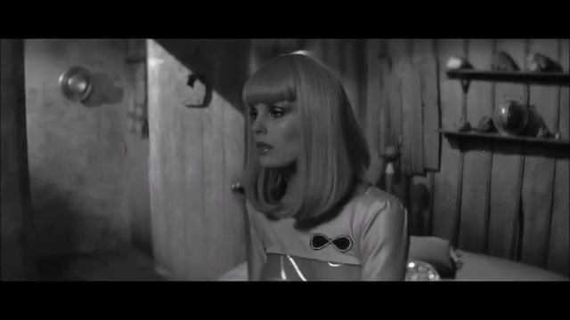 Furball - Spacegirl (Dorothy Stratten/Galaxina) смотреть онлайн