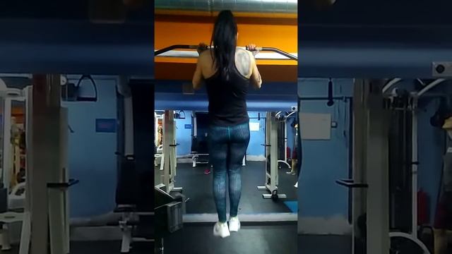 Подтягивания обратным хватом смотреть онлайн