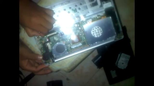 Disassembly Notebook Asus X201e