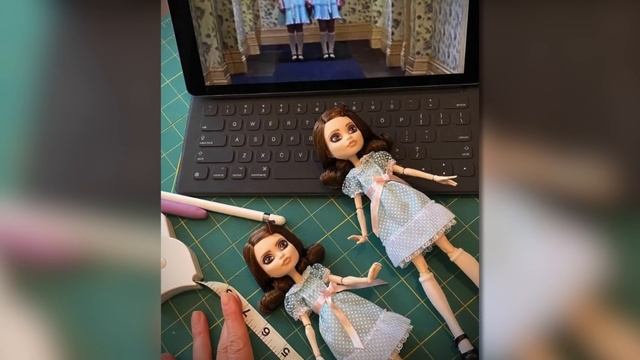 Близняшки Грейди Monster high 2020 | Grady Twins The Shining: обзор и распаковка смотреть онлайн