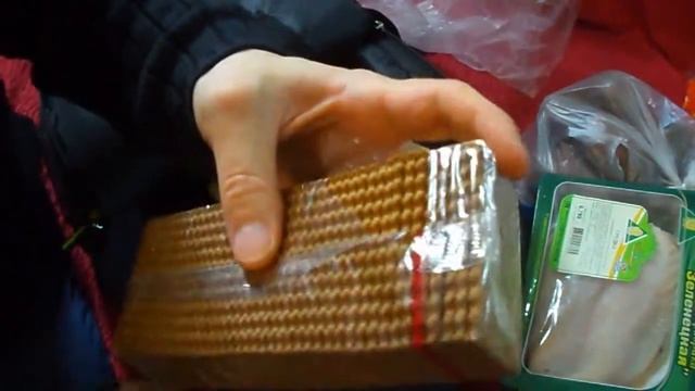 Поход в Магнит буквально. Полный рюкзак. И еще бонус в конце ролика смотреть онлайн