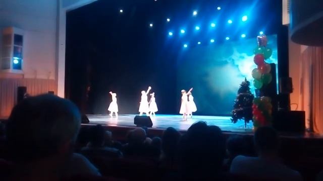 "Рождение звезд" смотреть онлайн