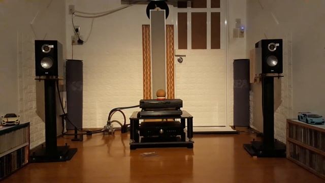 elac 243.2 Ampli primare i21 cdp arcam alpha 9. смотреть онлайн