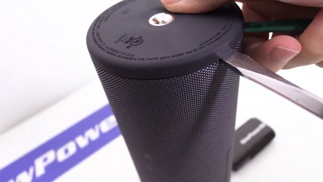 How to Replace Your Logitech Ultimate Ears MEGABOOM 3 Battery смотреть онлайн