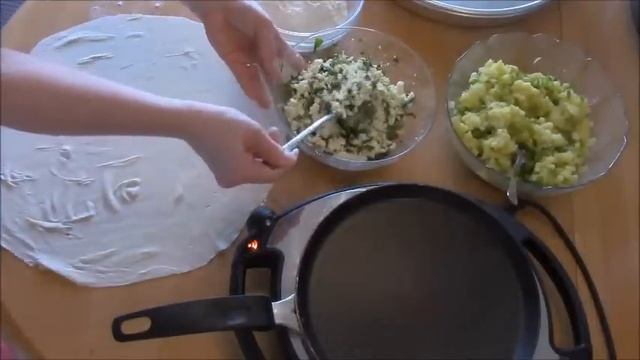 Лепёшки с картофельной и с сырной начинкой смотреть онлайн