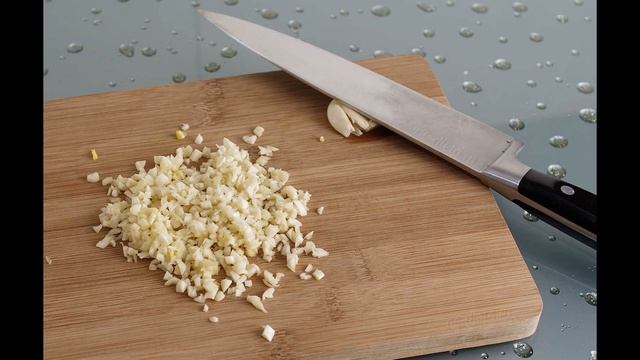 ЗЕЛЕНЫЕ ПОМИДОРЫ ДОЛЬКАМИ НА ЗИМУ РЕЦЕПТ ПРИГОТОВЛЕНИЯ смотреть онлайн