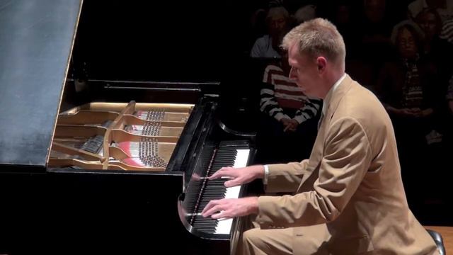 John Ferguson (piano) performs Symphony No.9, Adagio (Beethoven, arr. Liszt) смотреть онлайн