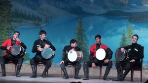 Кавказские ритмы на барабанах доули - Адыгский ансамбль "Казбек" (Сочи, 2018)